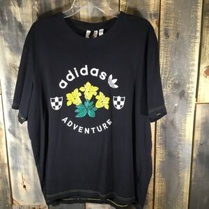 Adidas Adventure t-shirt men’s size XL